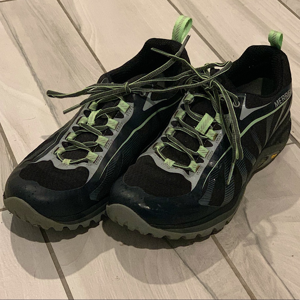 Merrell Women's Siren Edge Waterproof Hiking Shoe